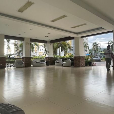 8 Spatial Condominium Davao Экстерьер фото