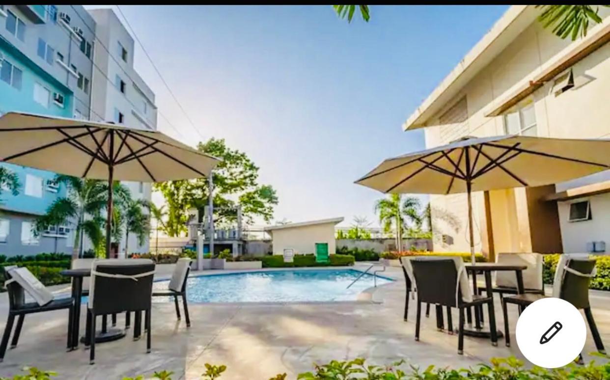 8 Spatial Condominium Davao Экстерьер фото