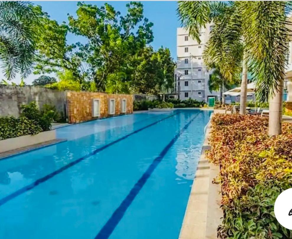 8 Spatial Condominium Davao Экстерьер фото